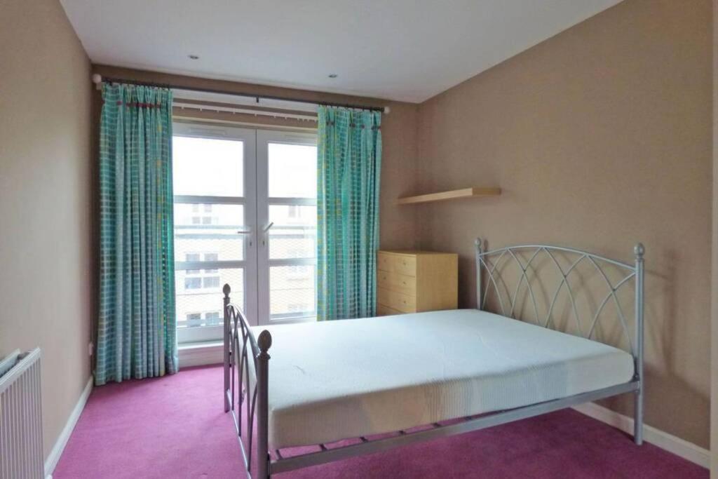 Comfortable, Self Contained 2 Double Beds Town Apartment Near Pittodrie Stadium Aberdeen Exterior photo